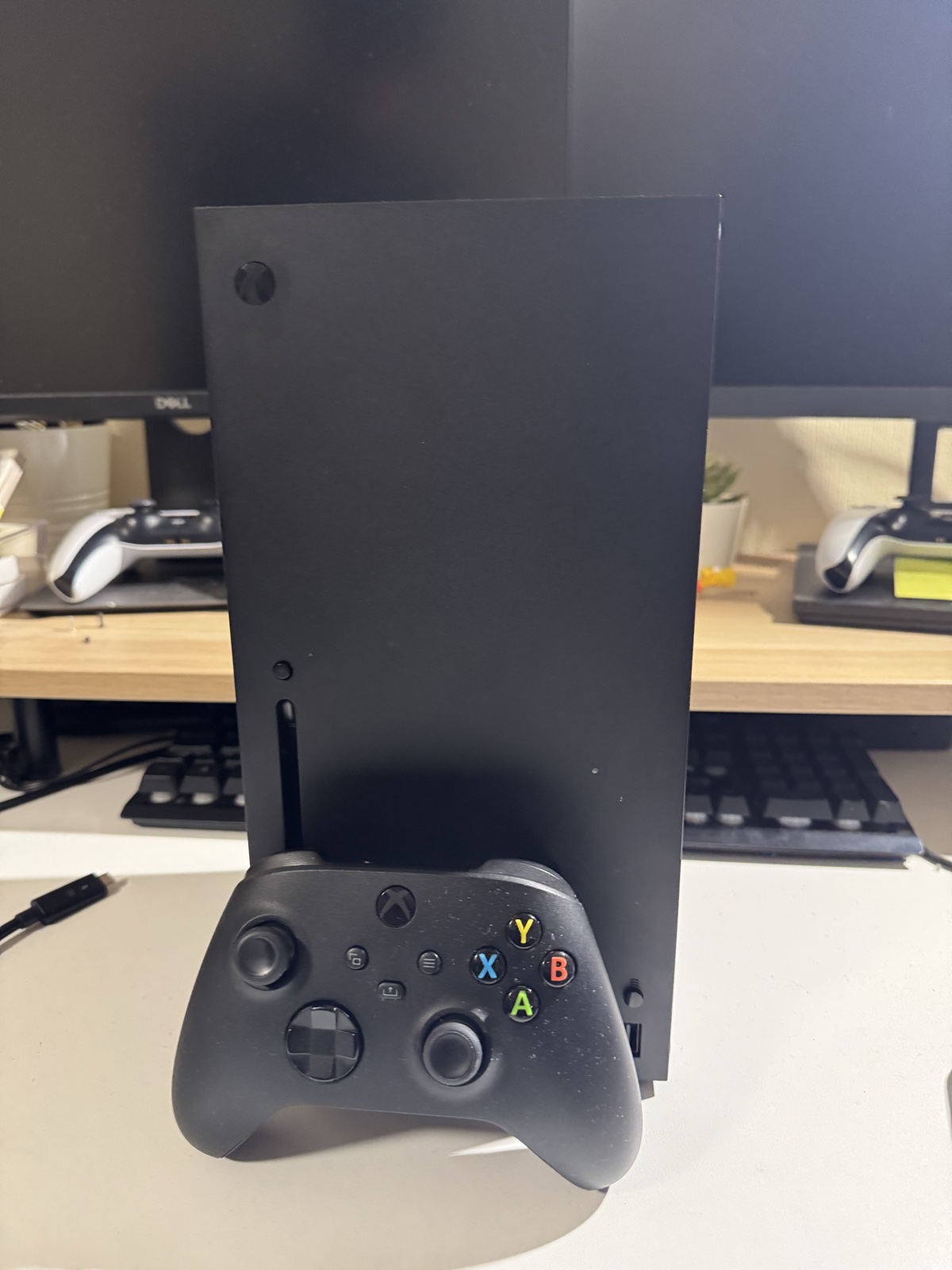 Xbox series x 1tb with controller