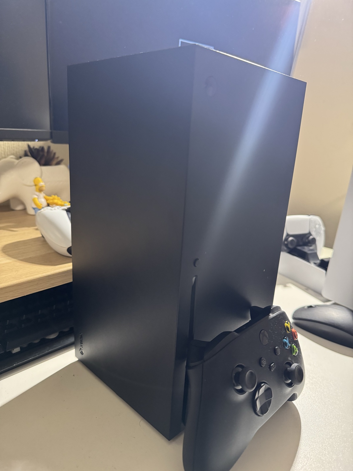 Xbox series x 1tb with controller