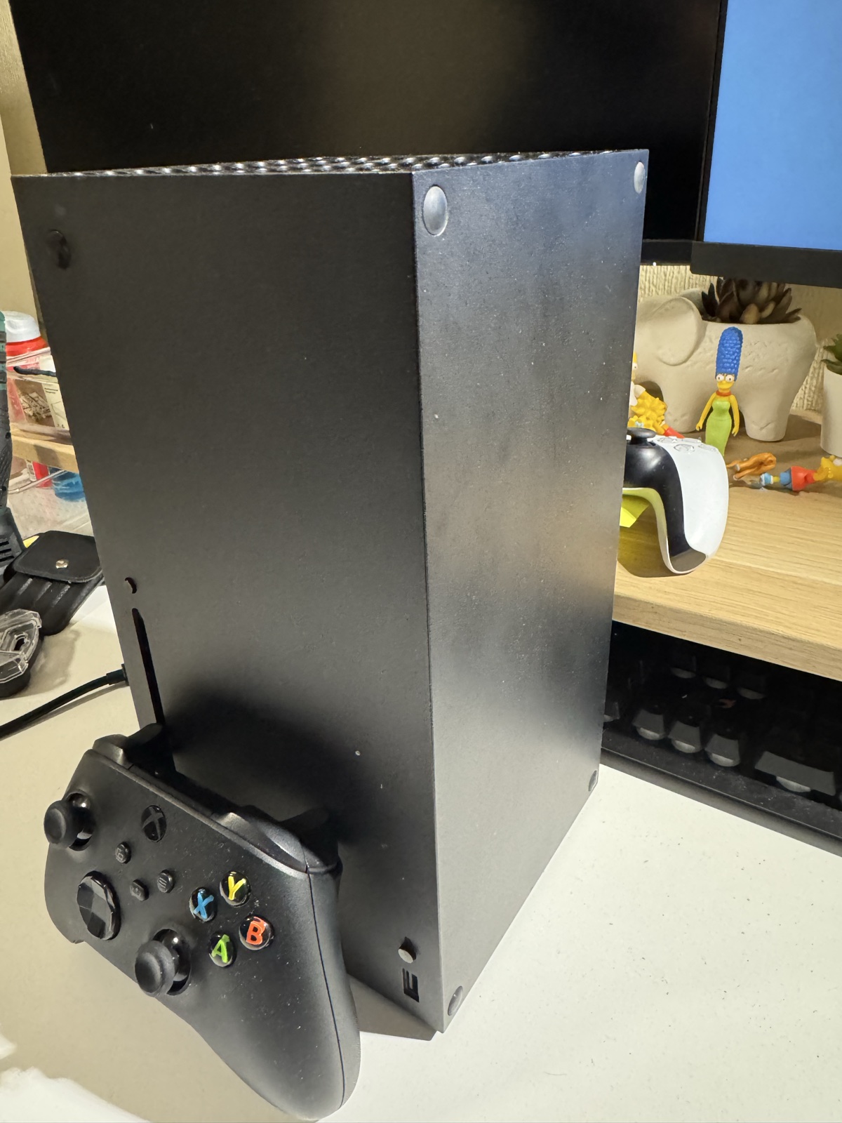 Xbox series x 1tb with controller