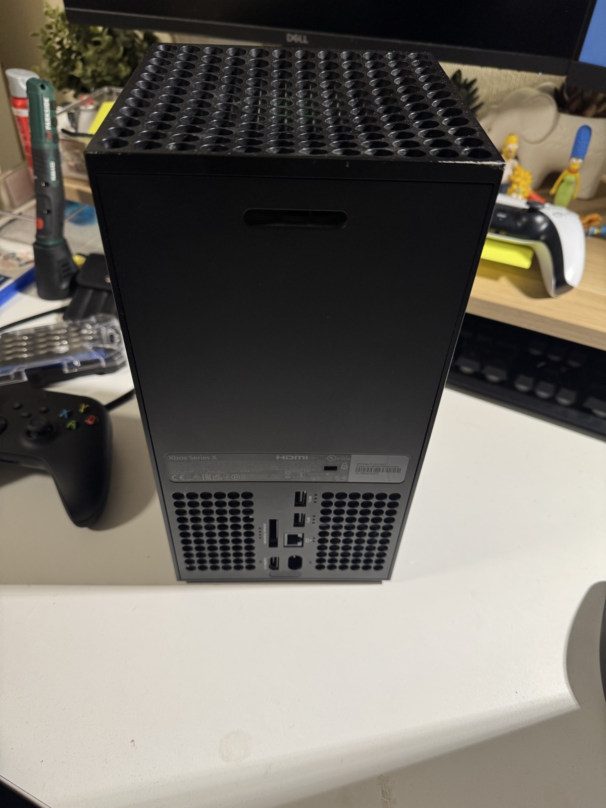 Xbox series x 1tb with controller
