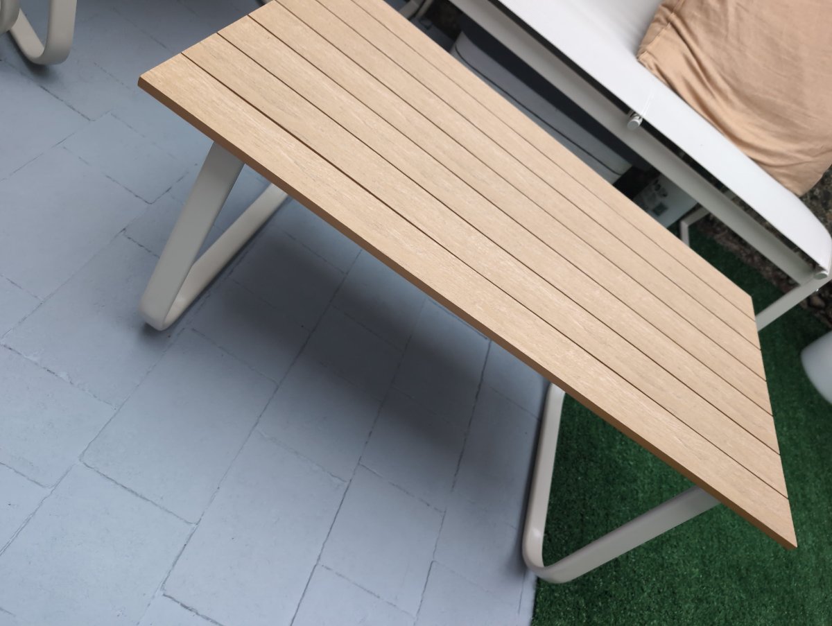 Outdoor table