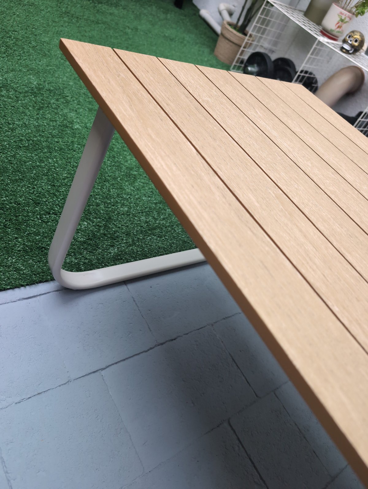 Outdoor table