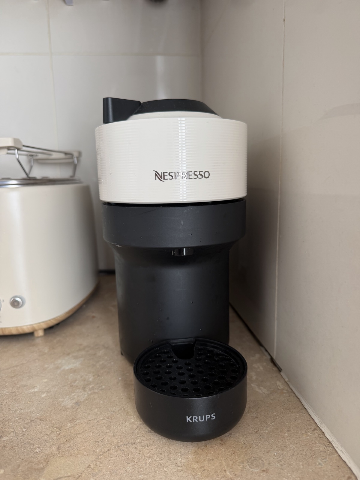Nespresso coffe machine