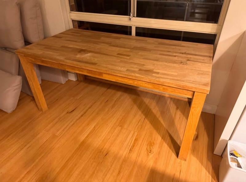 Oak dining table, seats 4
