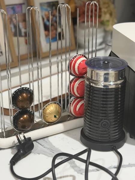 Nespresso Vertuo + starter pods