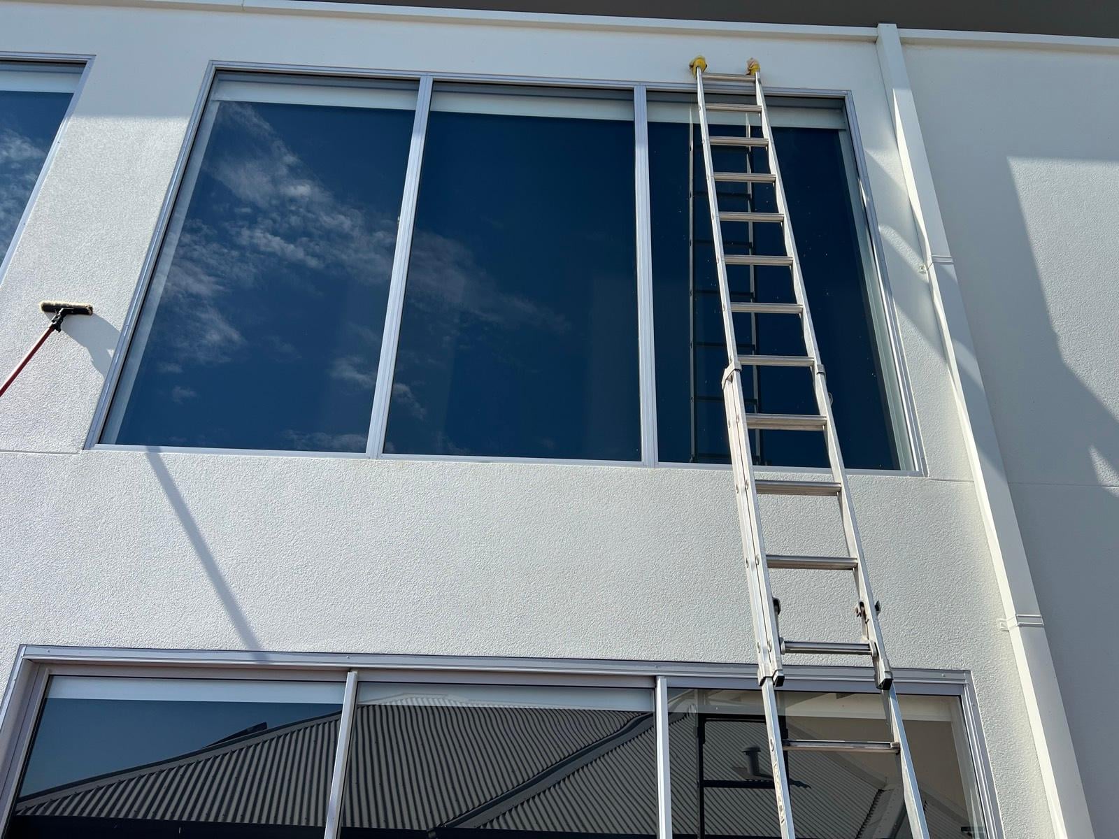Window cleaning, houses and apartments