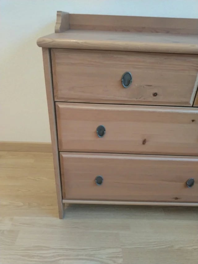 Solid pine dresser, 6 drawers