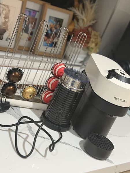 Nespresso Vertuo + starter pods